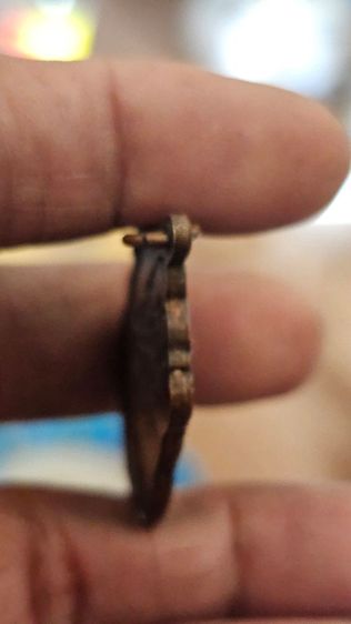 เหรียญเสมาหลวงปู่ทิมวัดระหารไร่ ปี 2517 รูปที่ 8