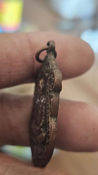 เหรียญเสมาหลวงปู่ทิมวัดระหารไร่ ปี 2517 รูปที่ 7