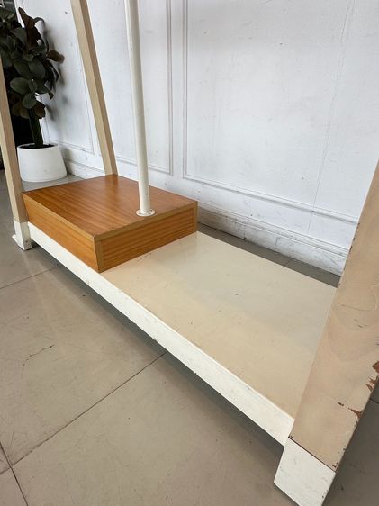 ราวแขวนเสื้อ สไตล์มินิมอล โครงไม้จริง ฐานเหล็ก รูปที่ 9