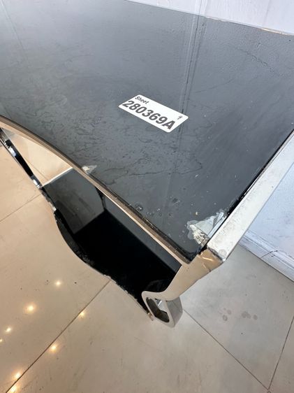 โต๊ะคอนโซล ท็อปและชั้นวางกระจกเทมเปอร์ สีดำ โครงขาสแตนเลส รูปที่ 9