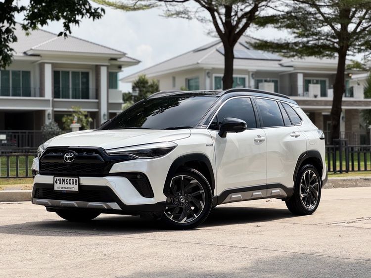 Toyota Corolla Cross 2023 1.8 Hybrid Premium Safety GR Sport Utility-car ไฮบริด ไม่ติดแก๊ส เกียร์อัตโนมัติ ขาว