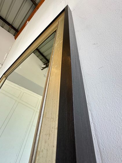 บานกระจกเงา กรอบไม้จริงสีน้ำตาล ติดคิ้วไม้สีทอง รูปที่ 7