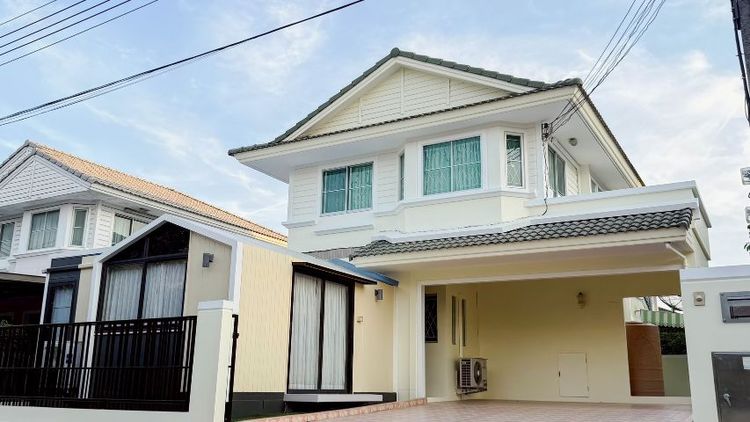 Land and Houses ตกแต่งครบ สร้างเสร็จก่อน 2010 ใช่ ขายพฤกษ์ลดา2 คลอง4 รังสิต ปทุมธานี รูปที่ 3