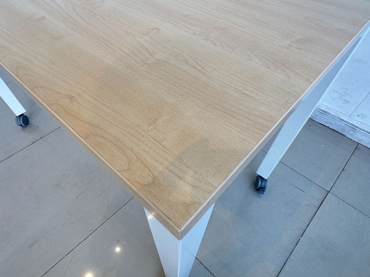 โต๊ะทำงาน ท็อปไม้ MDF สีบีชลายไม้ โครงขาเหล็กสีขาว ล้อเลื่อน (ขนาดกว้าง 150CM.)  รูปที่ 7