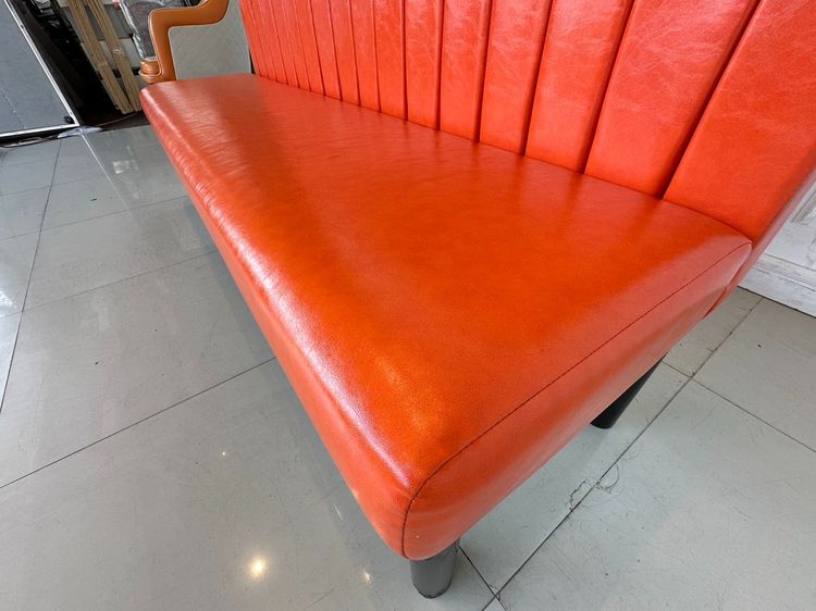  โซฟา 3 ที่นั่ง เบาะหนัง PU สีส้ม โครงขาเหล็กสีดำ (ตัวใหญ่)  รูปที่ 9