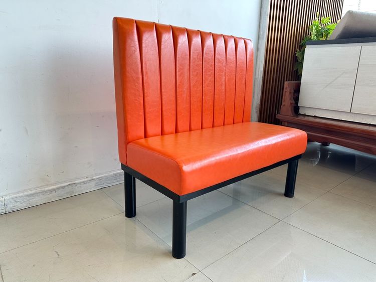 โซฟา 2 ที่นั่ง เบาะและพิงหลังหนัง PU สีส้ม โครงขาเหล็กสีดำ (ตัวเล็ก) รูปที่ 3