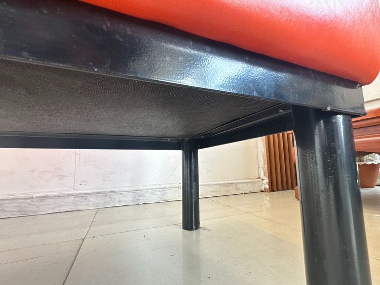 โซฟา 2 ที่นั่ง เบาะและพิงหลังหนัง PU สีส้ม โครงขาเหล็กสีดำ (ตัวเล็ก) รูปที่ 8