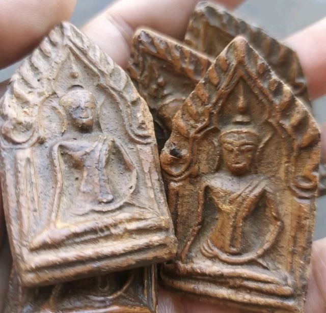 ขายพระเก่า ราคากันเอง เรียนเชิญเยี่ยมชมร้านนี้