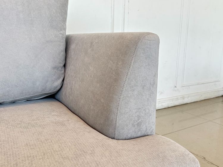 โซฟา 2 ที่นั่ง เบาะผ้าสีเทา หมอนพิงหลังถอดปลอกได้  รูปที่ 9