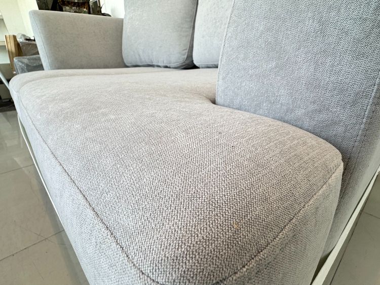 โซฟา 2 ที่นั่ง เบาะผ้าสีเทา หมอนพิงหลังถอดปลอกได้  รูปที่ 11