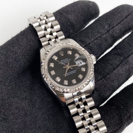 สาวๆ ที่กําลังมองหานาฬิกาคู่ใจ ห้ามพลาดเรือนนี้ Lady Datejust 26 mm ทักสอบถามเพิ่มเติมได้ค่ะ   รูปที่ 17