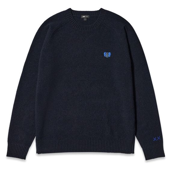 เสื้อสเวตเตอร์ยูนิโคล่ ผ้าวูล คอกลม Uniqlo KAWS WINTER Lambswool Crew Neck Sweater รูปที่ 2