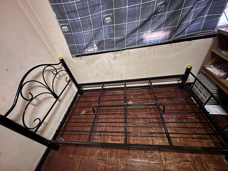 เตียงนอนเหล็กหนา3.5ฟุต+ที่นอนเมม