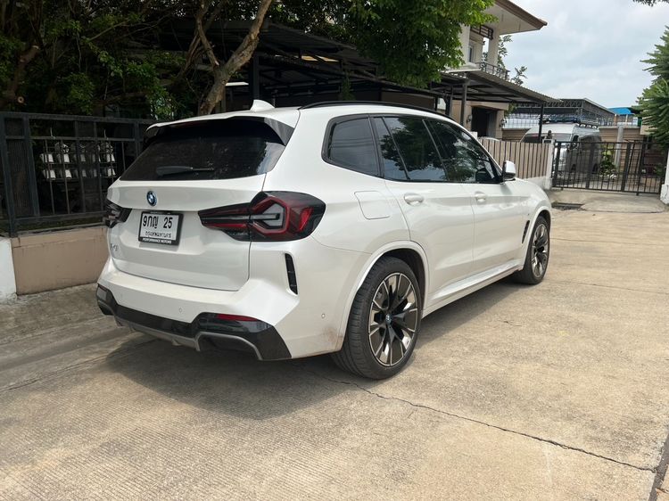 BMW iX3 2023 M Sport Utility-car ไฟฟ้า ไม่ติดแก๊ส เกียร์อัตโนมัติ ขาว รูปที่ 4