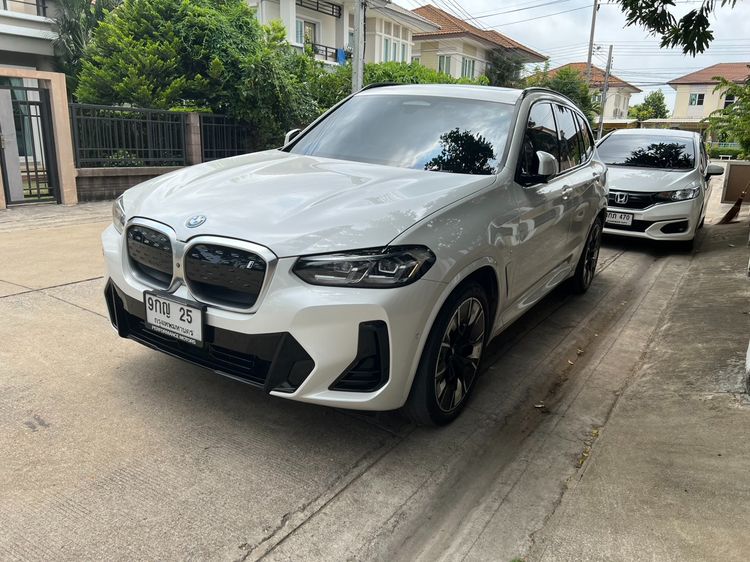 BMW iX3 2023 M Sport Utility-car āđāļāļāđāļē āđāļĄāđāļāļīāļāđāļāđāļŠ āđāļāļĩāļĒāļĢāđāļāļąāļāđāļāļĄāļąāļāļī āļāļēāļ§ āļĢāļđāļāļāļĩāđ 3