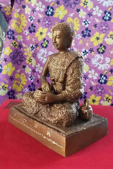 พระบูชาพระสีวลีนั่งจกบาตรมหาลาภ หลวงพ่อแพ วัดพิกุลทอง จังหวัดสิงห์บุรี ขนาดสูง 9 นิ้ว หน้าตัก 6 นิ้ว เนื้อทองเหลืองรมมันปูลายสังฆฎิดอก รูปที่ 4