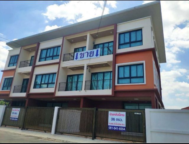 2024 ทาวน์โฮม 3 ชั้น สร้างใหม่ หลังใหญ่ สะดวกสบาย รูปที่ 3