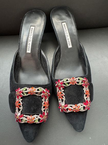 รองเท้า Manolo มือสอง