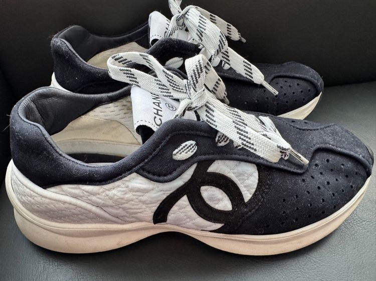 รองเท้า Chanel มือสอง รูปที่ 2