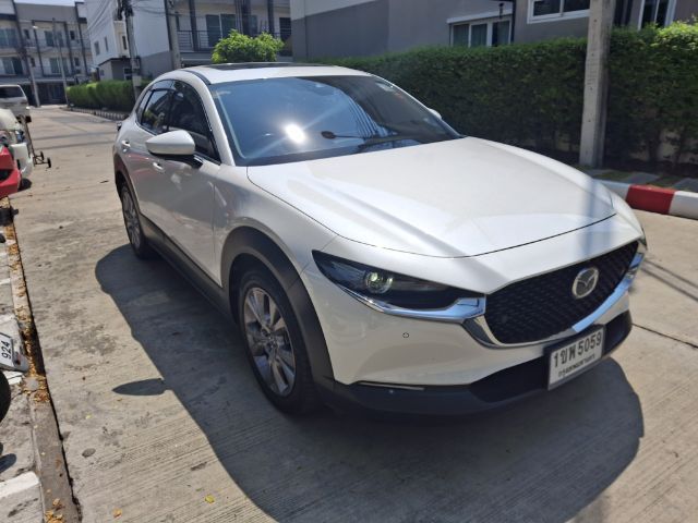 รถ Mazda CX-30 2.0 SP สี ขาว