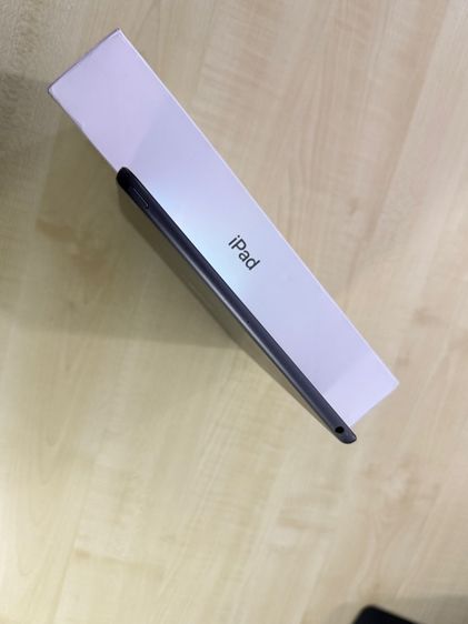 iPad Gen 7 32GB WiFi สี Space Gray เครื่องศูนย์ไทย สภาพนางฟ้า 98 เปอร์เซ็นต์  ไม่เคยแกะซ่อม รูปที่ 6