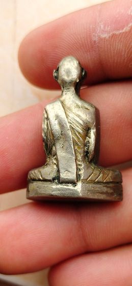 รูปหล่อหลวงพ่อเดิม