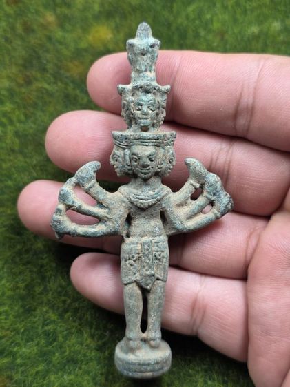 พระบูชากรุทราวดีเก่าๆเนื้อสนิมเขียว รูปที่ 3