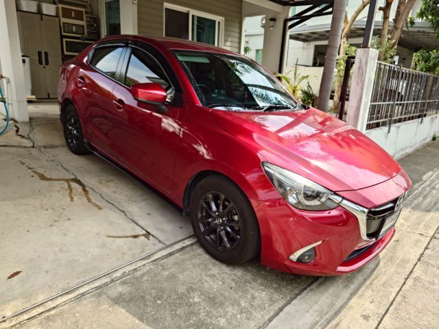 Mazda Mazda 2 2018 1.3 High Connect Sedan เบนซิน ไม่ติดแก๊ส เกียร์อัตโนมัติ แดง รูปที่ 2