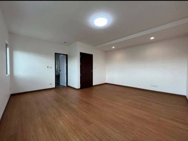 2024 ทาวน์โฮม 3 ชั้น สร้างใหม่ หลังใหญ่ อยู่สบาย รูปที่ 2