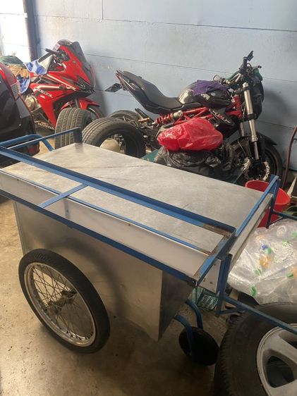 ขาย รถเข็นพร้อมเตาย่างและร่มแม่ค้าหนึ่งคัน รูปที่ 3