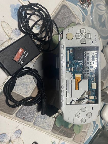 Sony อื่นๆ เชื่อมต่อไร้สายได้ ขาย psp 3000 มือสอง ขายตามสภาพครับ 