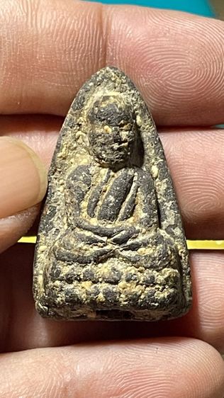 หลวงปู่ทวดเนื้อว่านเก่ามากตามรูปสวยคมชัดเบาเบารวมจัดส่ง