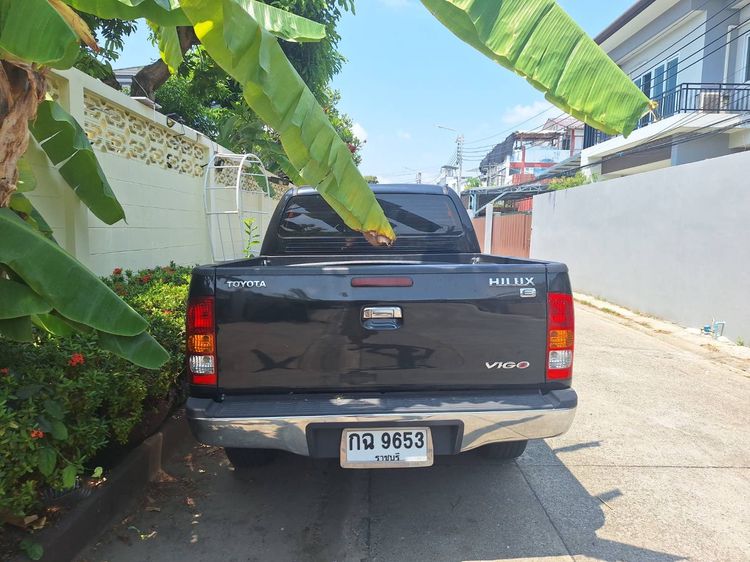 Toyota Hilux Vigo 2010 2.5 Double Cab E Prerunner Pickup ดีเซล เกียร์ธรรมดา ดำ รูปที่ 2