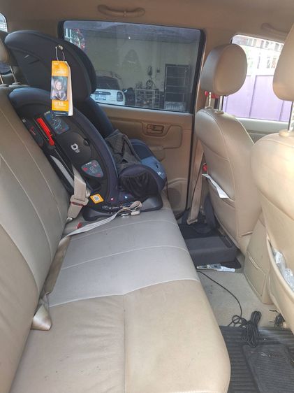 Toyota Hilux Vigo 2010 2.5 Double Cab E Prerunner Pickup ดีเซล เกียร์ธรรมดา ดำ รูปที่ 3