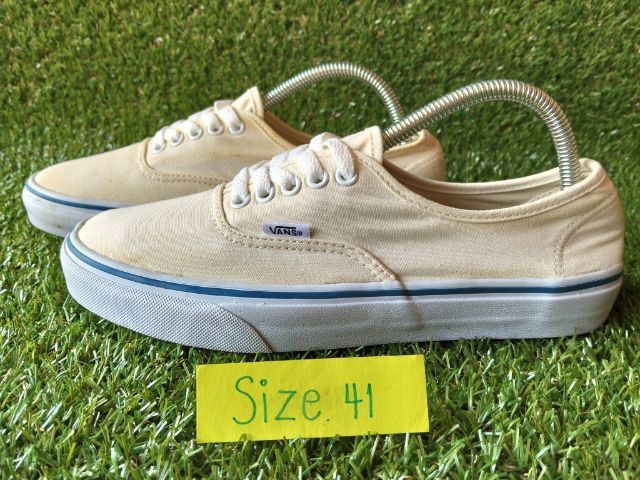 รองเท้ามือสองVans