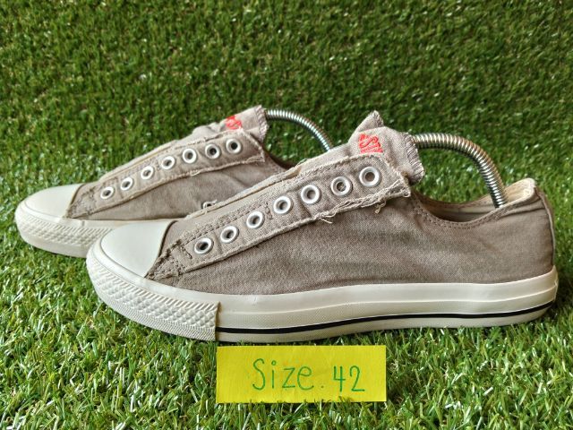 รองเท้ามือสองConverse