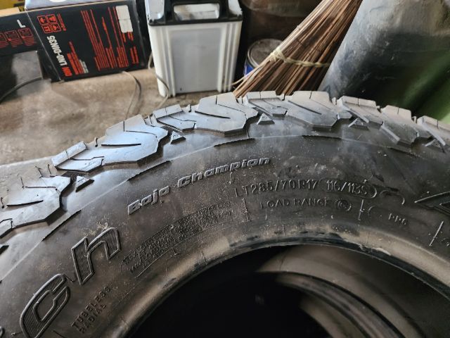 ยางBF Goodrich BajaChampion AllTerrain TA K02ขนาด285 70R17 สัปดาห์12ปี20 เส้นละ2,000บาทจ๊ะ รูปที่ 4