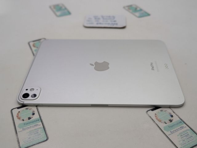 ขาย เทิร์น iPad Pro 11 2024 M4 Wifi 256 Gb ศูนย์ไทย มีตัวเครื่องอย่างเดียว ไม่มีอุปกรณ์อื่น สุขภาพแบต 87 เพียง 21,590 บาท เท่านั้น ครับ  รูปที่ 3