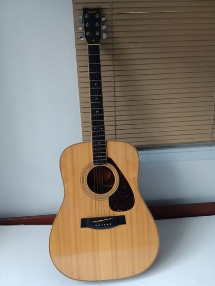 กีต้าร์โปร่ง Yamaha