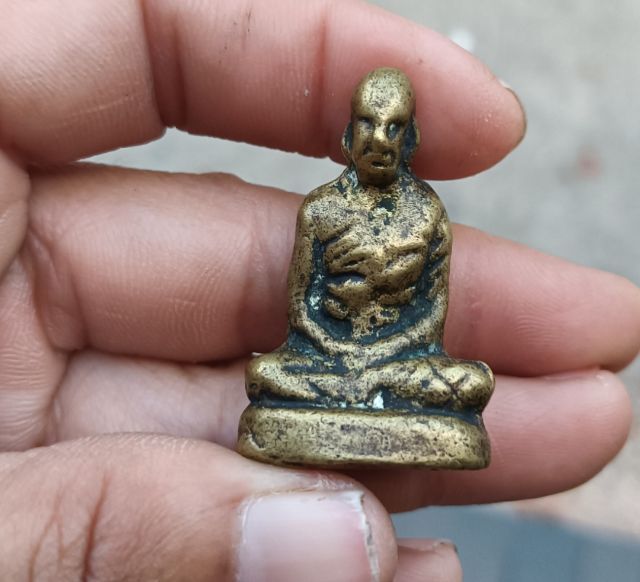 พระรูปหล่อเก่า พร้อมกรอบ 1 องค์ รูปที่ 9