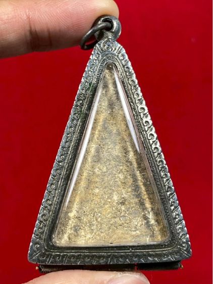 🔺พระกรุวัดสามปลื้ม (วัดจักรวรรดิ์ราชาวาส) กรุงเทพมหานคร พิมพ์สามเหลี่ยม  รูปที่ 2