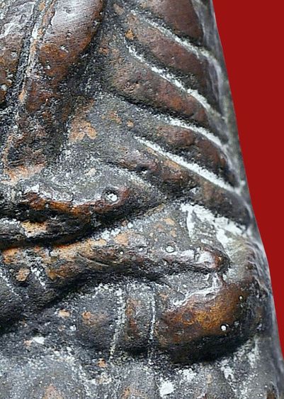 หลวงปู่ทวด วัดช้างให้ ปี 05 พิมพ์หลังเตารีดเล็ก เนื้อเก่า สวย รูปที่ 16