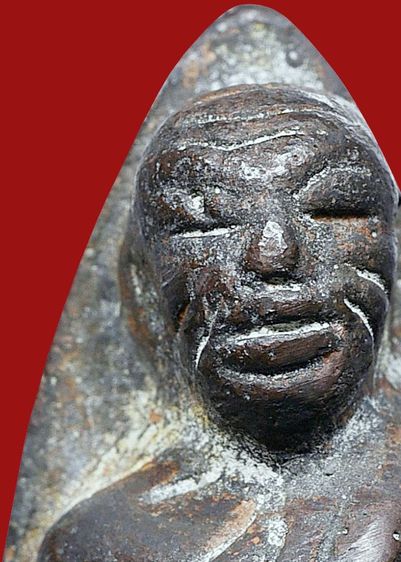 หลวงปู่ทวด วัดช้างให้ ปี 05 พิมพ์หลังเตารีดเล็ก เนื้อเก่า สวย รูปที่ 9