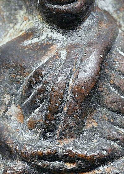 หลวงปู่ทวด วัดช้างให้ ปี 05 พิมพ์หลังเตารีดเล็ก เนื้อเก่า สวย รูปที่ 12