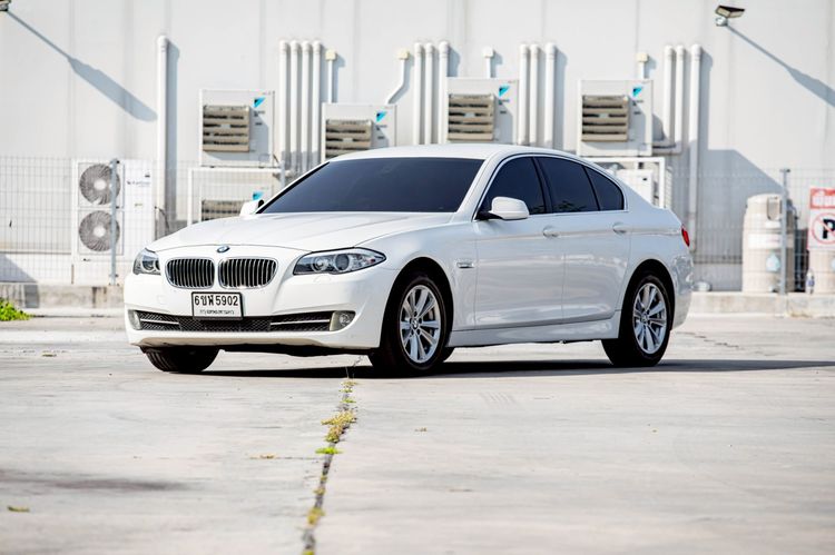 BMW Series 5 2013 520d Sedan ดีเซล ไม่ติดแก๊ส เกียร์อัตโนมัติ ขาว รูปที่ 3