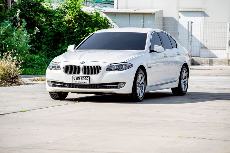 BMW Series 5 2013 520d Sedan ดีเซล ไม่ติดแก๊ส เกียร์อัตโนมัติ ขาว
