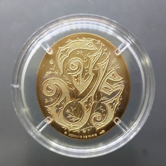 เหรียญรัชกาลที่5 หลังจปร. โมเน่ร์ เดอ ปารีส เนื้อบรอนซ์ นูนสูง รุ่นกาญจนาภิเษก ปี2539 พร้อมกล่อง และใบเซอร์ รูปที่ 4