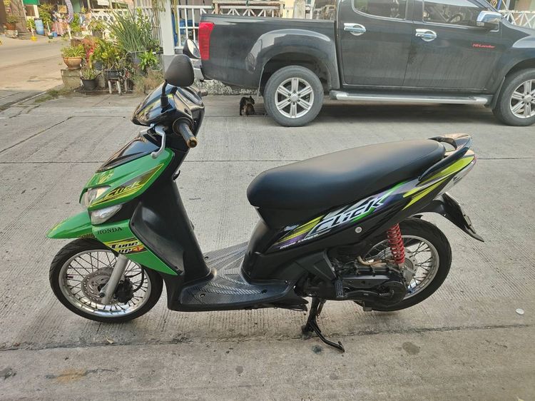 🛵ยังไงก็ขาย CLICK ปี 49 เครื่องดี สีสวย สตาร์ทมือ เล่มชุดโอนครบ+เปลี่ยนถ่ายน้ำมันเครื่องฟรี ไม่มีส่งฟรี รูปที่ 2