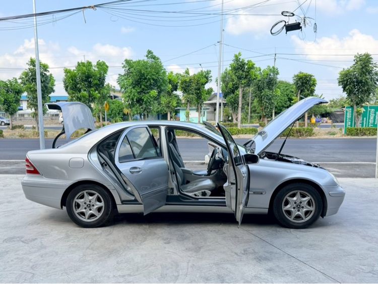 Mercedes-Benz C-Class 2002 C180 Kompressor Sedan เบนซิน ไม่ติดแก๊ส เกียร์อัตโนมัติ เทา