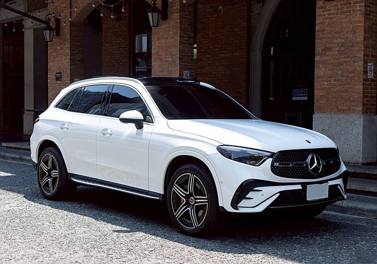 Mercedes-Benz GLC-Class 2025 GLC350e Sedan เบนซิน ไม่ติดแก๊ส เกียร์อัตโนมัติ ขาว รูปที่ 4